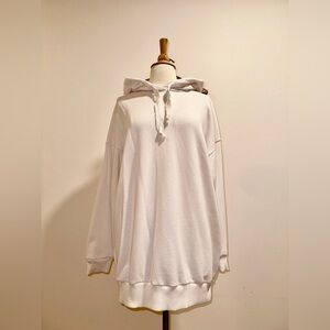 American Eagle "Jegging Fit" Oversized Hoodie - White - Size Medium